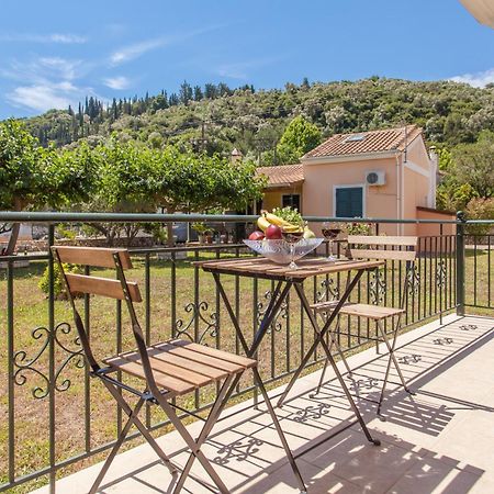 Cozy Apartments In City'S Suburbs Lefkada City Luaran gambar