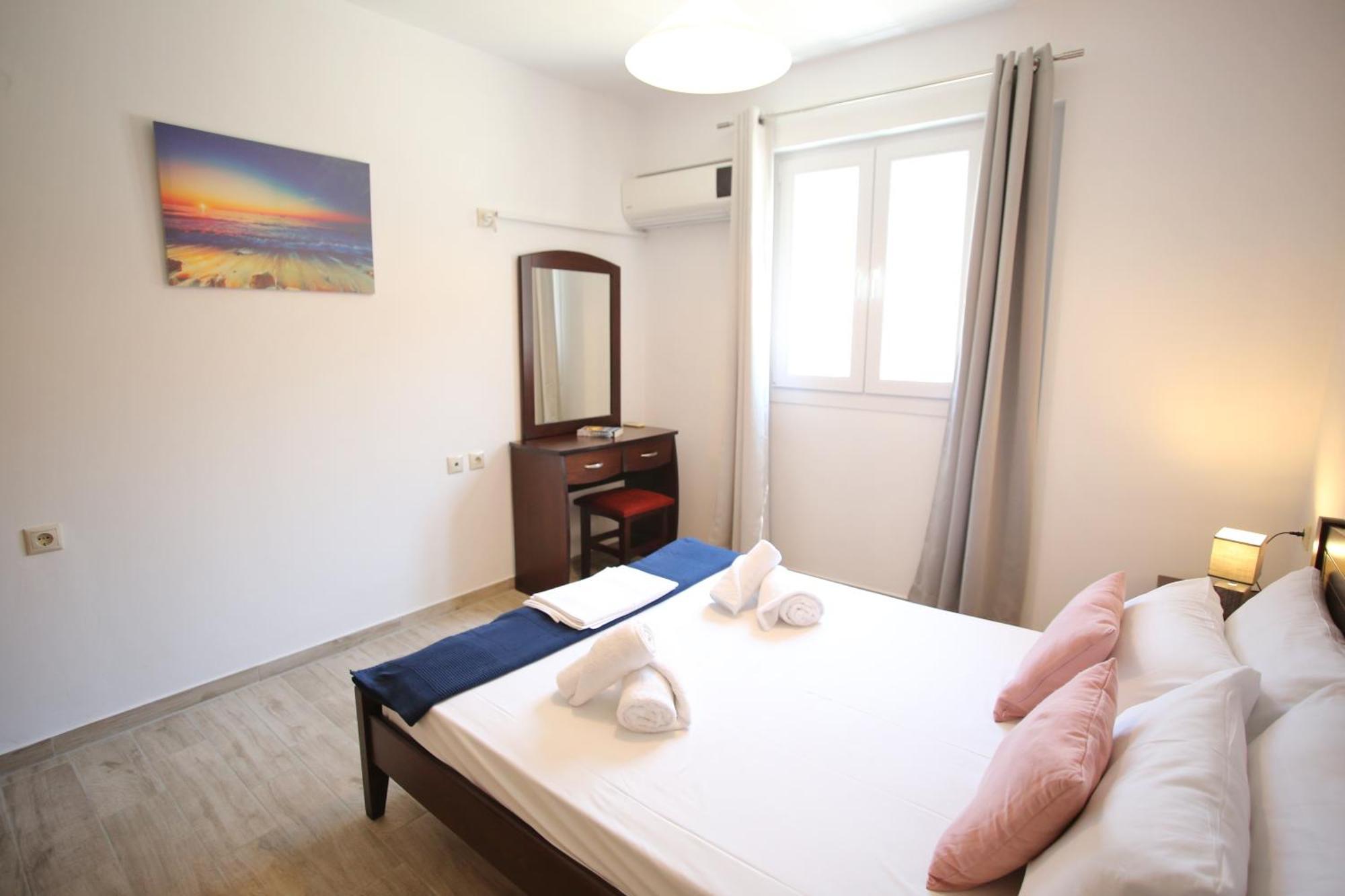 Cozy Apartments In City'S Suburbs Lefkada City Luaran gambar