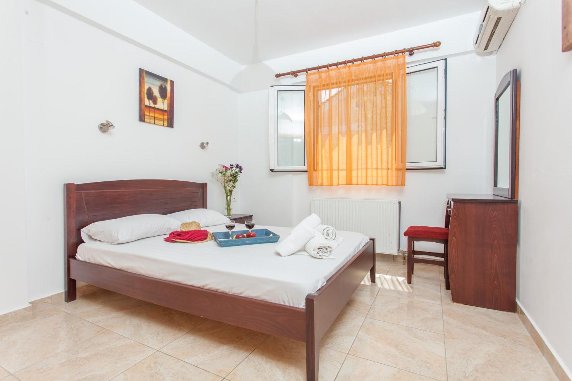 Cozy Apartments In City'S Suburbs Lefkada City Luaran gambar